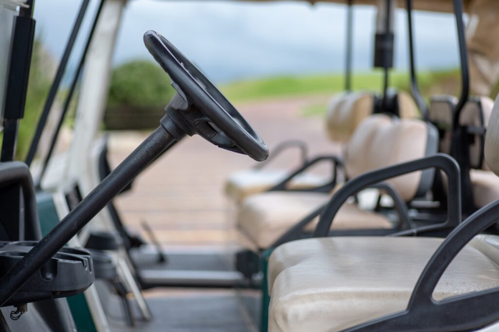 Golf caddy steering wheel